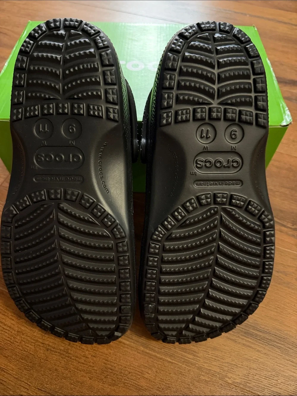 CROCS pinstripe tuxedo